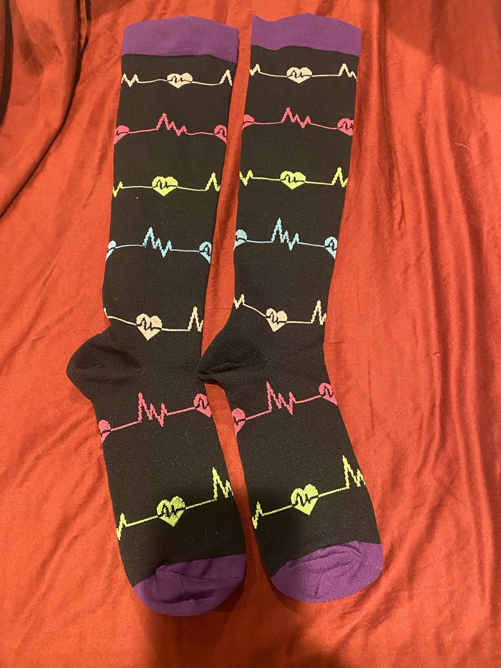 Nurses compression Socks with Colorful Heartbeat Pattern - Multicolor